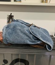 デニムリュック 2WAY仕様 ウォッシュド加工 大容量 通学・旅行対応 - 画像 (3)