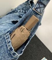 ウォッシュドデニムショルダーバッグ ユニセックス 大容量 ヴィンテージスタイル - 画像 (7)