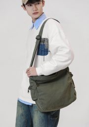 ユニセックスキャンバスショルダーバッグ ウォッシュド加工 大容量 通学・通勤対応 - 画像 (5)