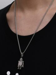 ロボットモチーフネックレス 可動式デザイン チタンスチール製 ユニセックスペンダント - 画像 (5)